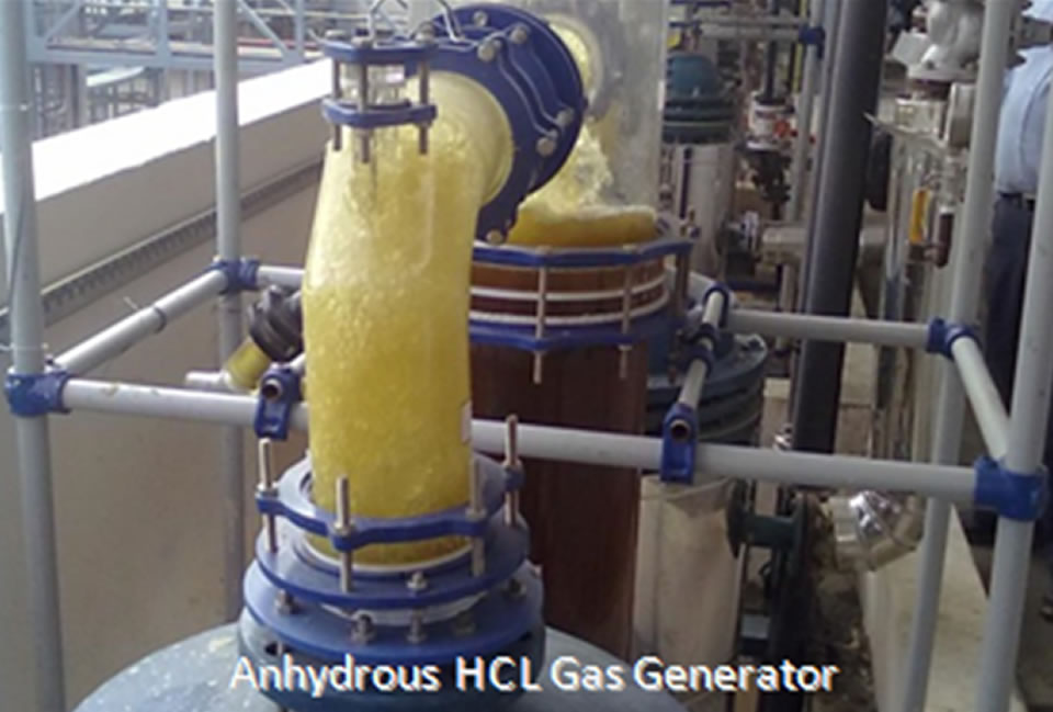 HCL-scrubber-tower installation
